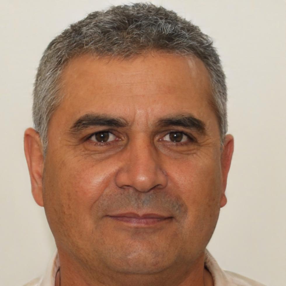 Retrato de Leonardo Vega, consultor en optimización fiscal